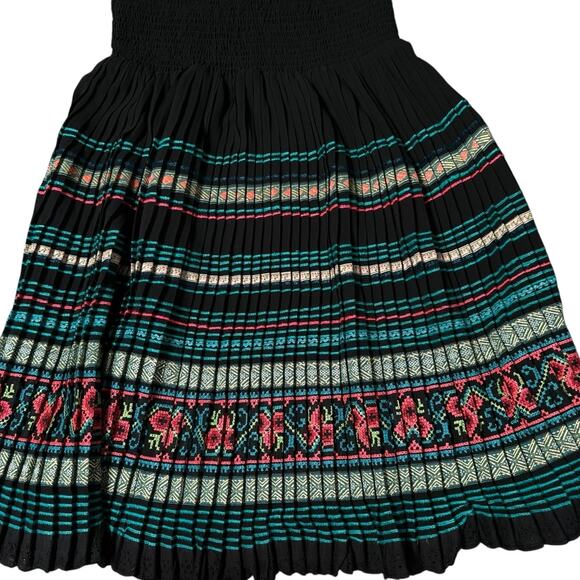 FREE PEOPLE Boho Black Strapless Embroidered Mini Dress Pleated Skirt S,‎ NWT - Picture 8 of 10